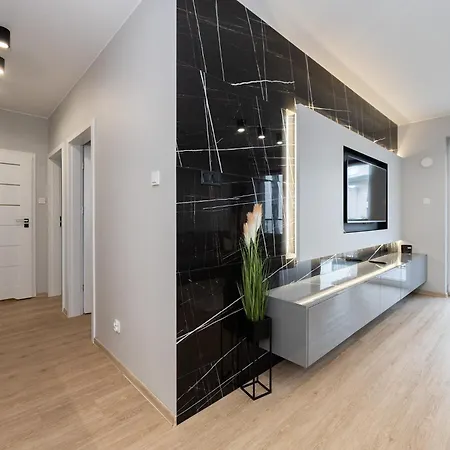 Manufaktura Luxury&free Parking شقة وودج