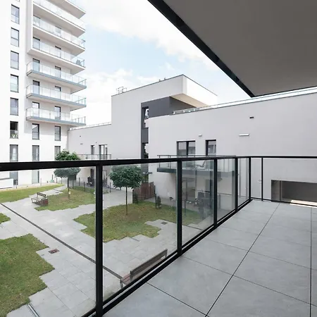 Manufaktura Luxury&free Parking *